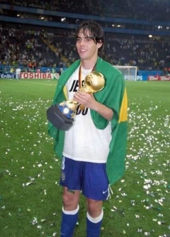 贝洛奥里藏特_02世界杯冠军(卡卡2002世界杯冠军)